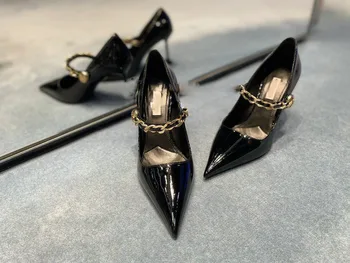 2023 Uus temperament mood naiste kingad metallist kaunistused kõrge stiletto kontsad ühe kingad